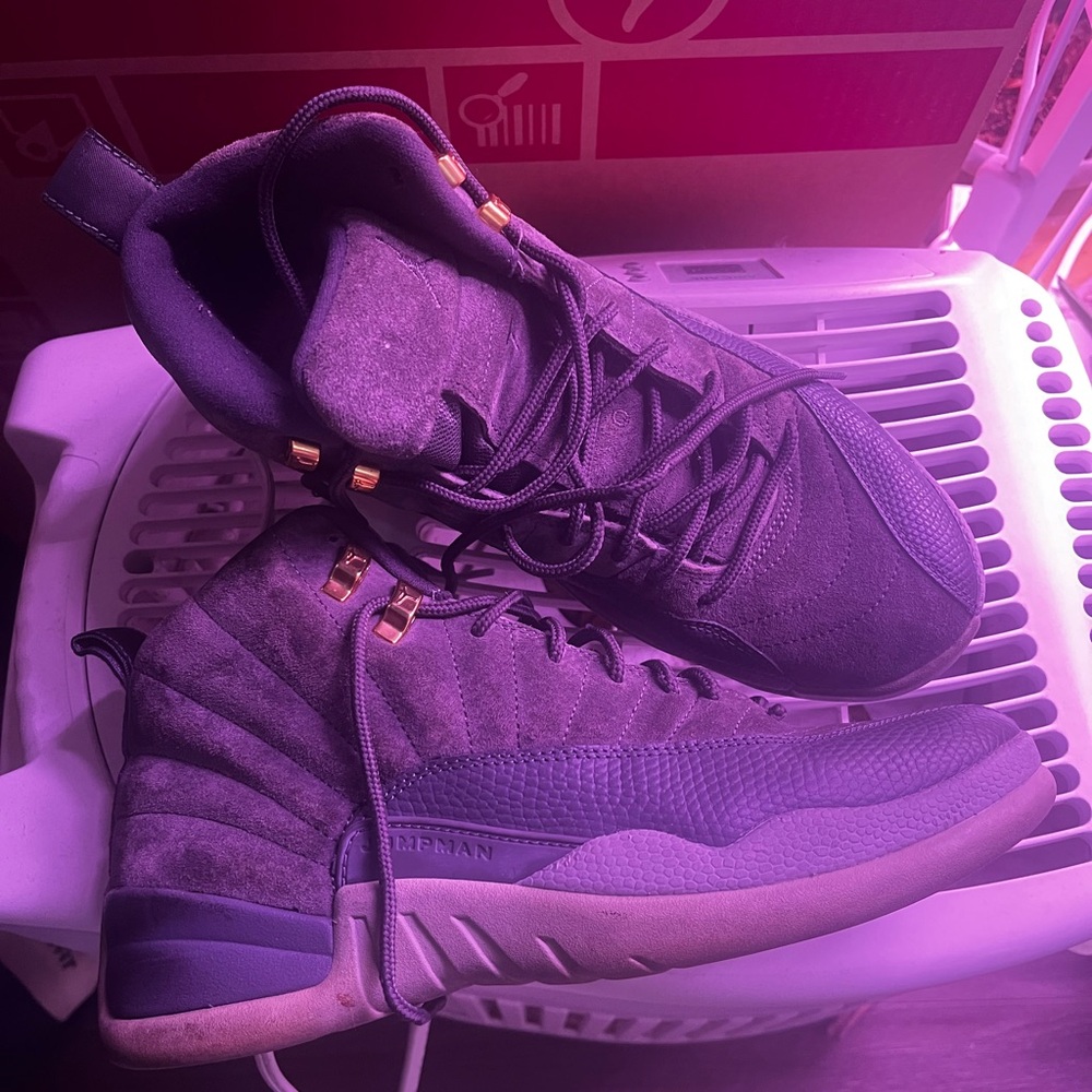 Jordan Sneakers in gray